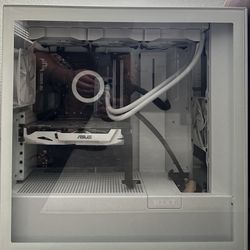 Gaming PC + 2 Monitors 