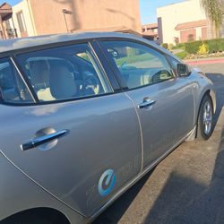 2014 Nissan leaf