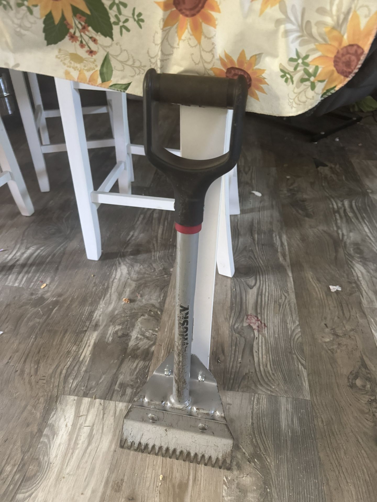 Any Roofers Want This?? Or Anyone Working On The Roof!! $15