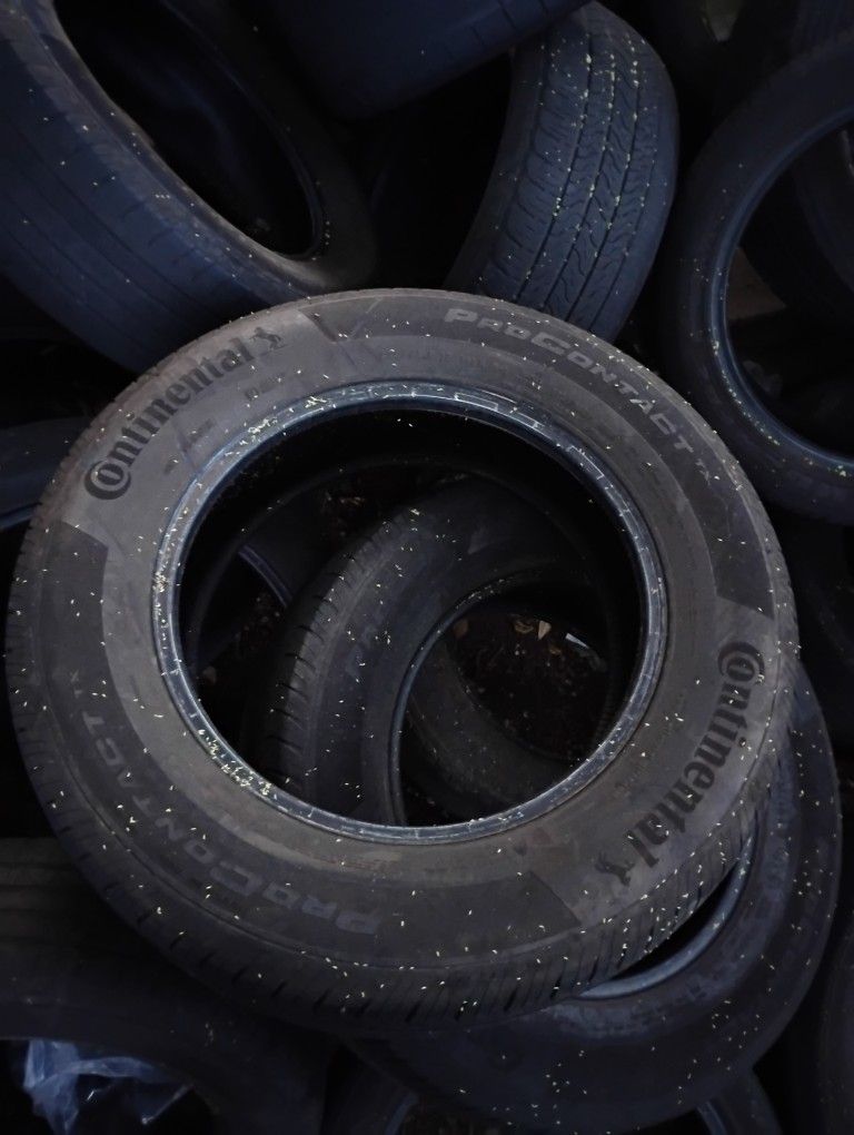 USED Set Of 4 CONTINENTAL PRO CONTACT C25/65 R17