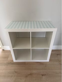 Cube organizer shelf