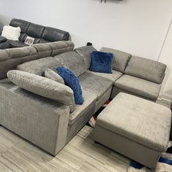 Huge Winter Clearance Sale. Lima Gray Modular Sectional With Ottoman Now $899. Easy Finance Option. Same-Day Delivery.