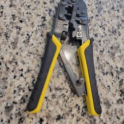 Ratcheting Modular Crimper/Stripper