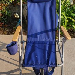 FOLDING BEACH CHAIR