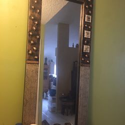 antique looking cabinet with mirror 