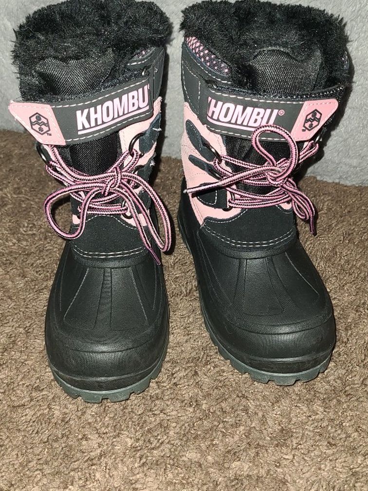 Girls Snow Boots Size 1 !! Pick Up Only !