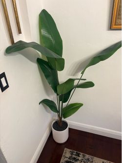 Artificial plant/tree