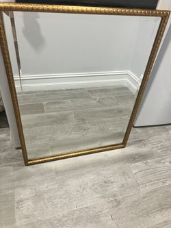 Gold Wall Mirror 23x29 Solid Chic Decor - Moving Sale