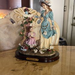 Bella Porcelana Antigua 