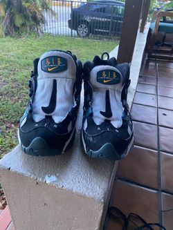 Nike air slant size 11.5 men