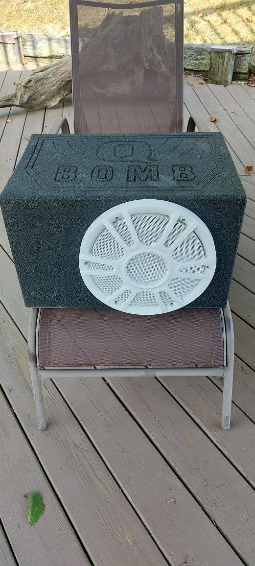 12" Subwoofer / Q BOMB Box