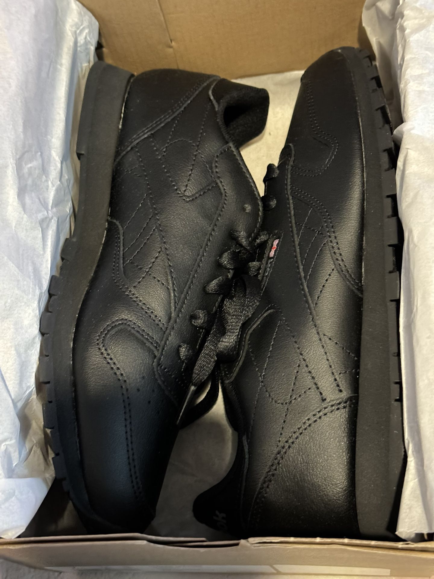 Reebok Classics, Leather