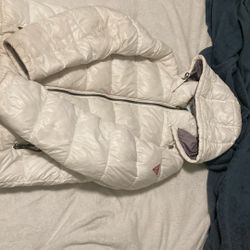 Guess jacket size L, trades are also accepted.”