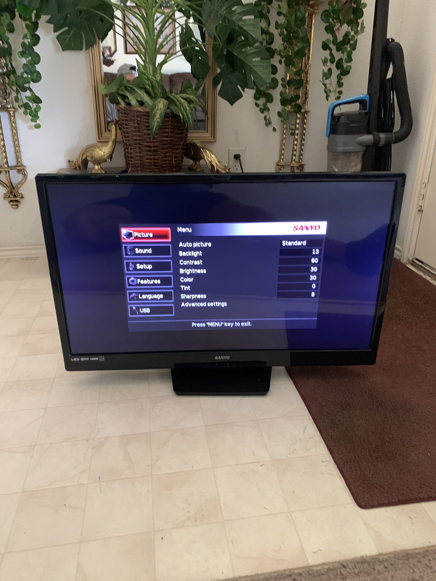 32 Inch Sanyo LED TV with Remote
