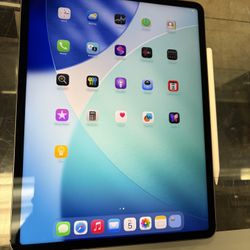 iPad Pro 12.9 inch 5th gen with Apple Pencil