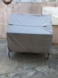 Outdoor Pet House with Cover