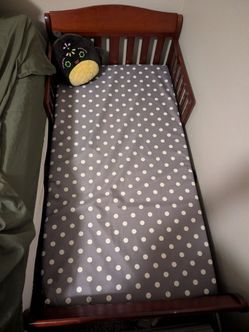 Wooden Toddler Bed and Mattress
