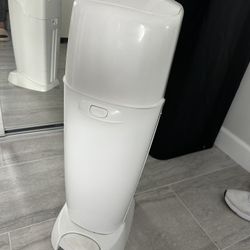 Diaper Trash Can Genie 