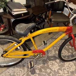 Smoking loon cruising bike Bicycle