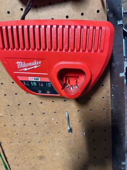 M12 charger