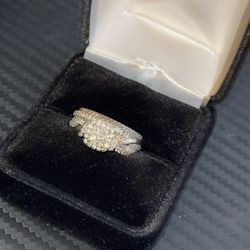 Engagement Ring 10kt 4 Princess Cuts 