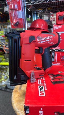 Milwaukee M12 FUEL 12-Volt Lithium-Ion Brushless Cordless 18-Gauge 1-1/2 in. Compact Brad Nailer (Tool Only)