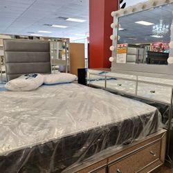 Queen Bed Dresser And Mirror Led Speaker And Bluetooth 