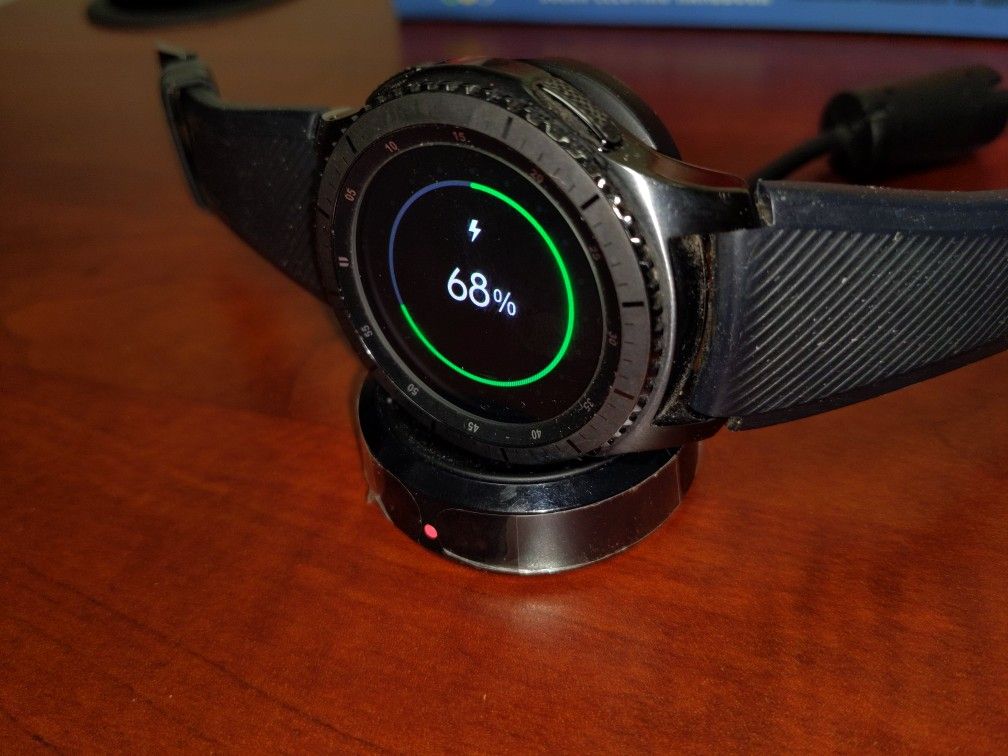 Samsung Gear 3 Frontier smart watch