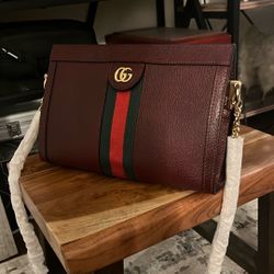 Gucci Ophidia GG Shoulder Bag Small Burgundy Leather Gold Chain Web Magnetic