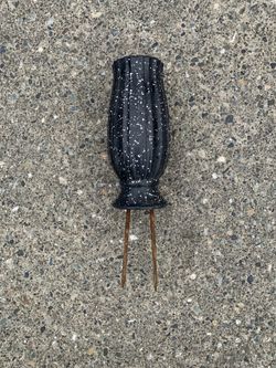 Cemetery vase .