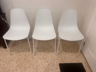 Set of 3 White Modern Dining Chairs