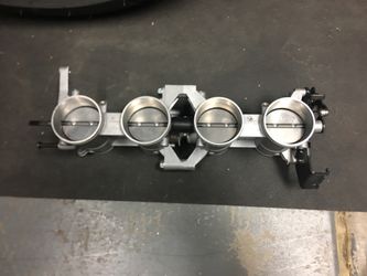05 GSXR 750 Throttle Body
