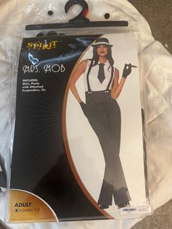 Mrs. Mob Costume and assessories brand new
