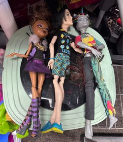 3 monster high dolls from 2013 for sale or trade