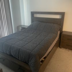 Deylin By Ashley Furniture bedroom set