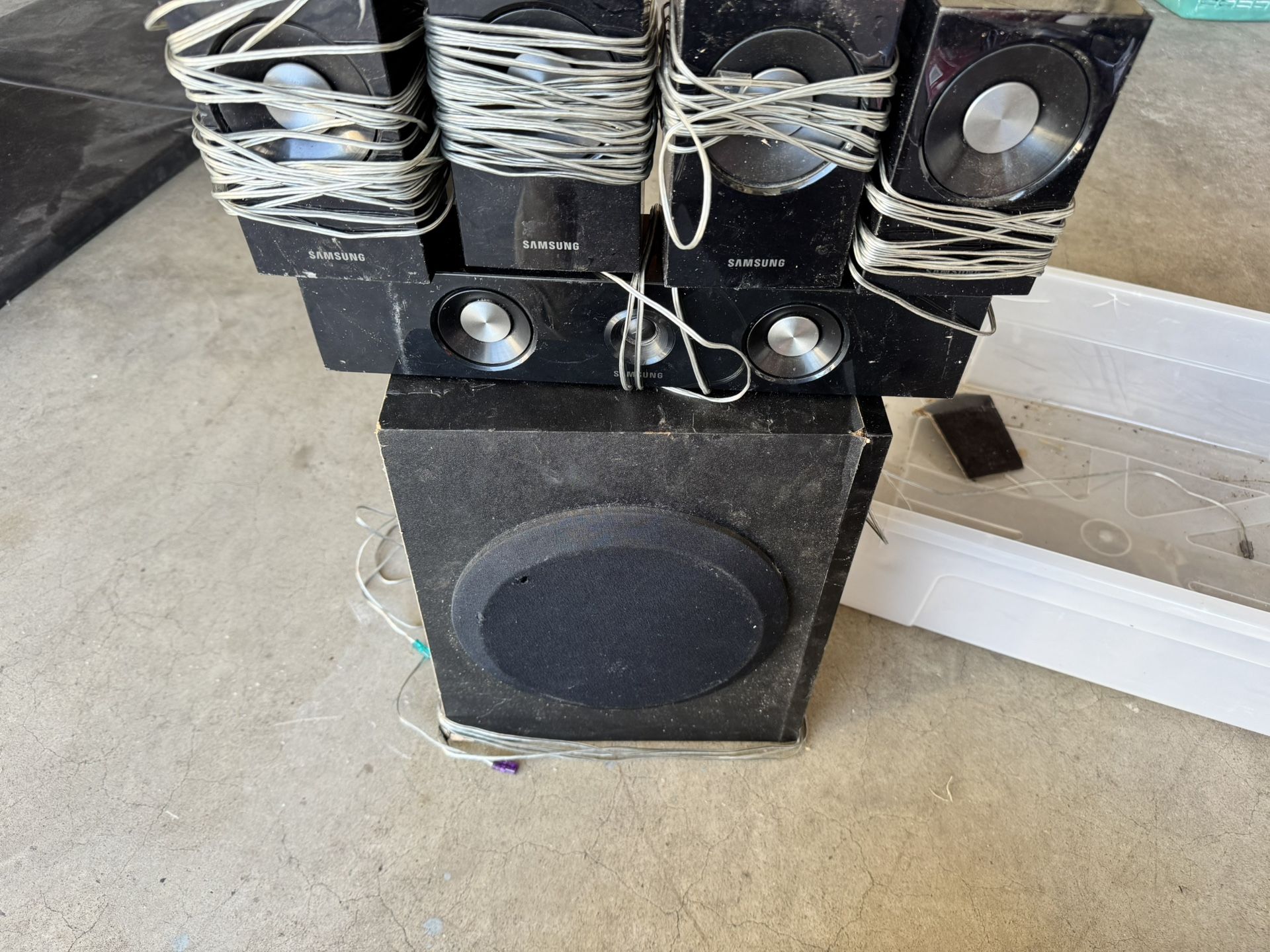 Samsung Speakers And Subwoofer