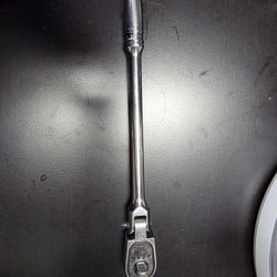 Snap-On F831- 3/8 inch sealed flex head ratchet 11"