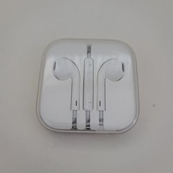 Apple Earbuds Headphones to Audio Aux Cable Wired New in Original Package