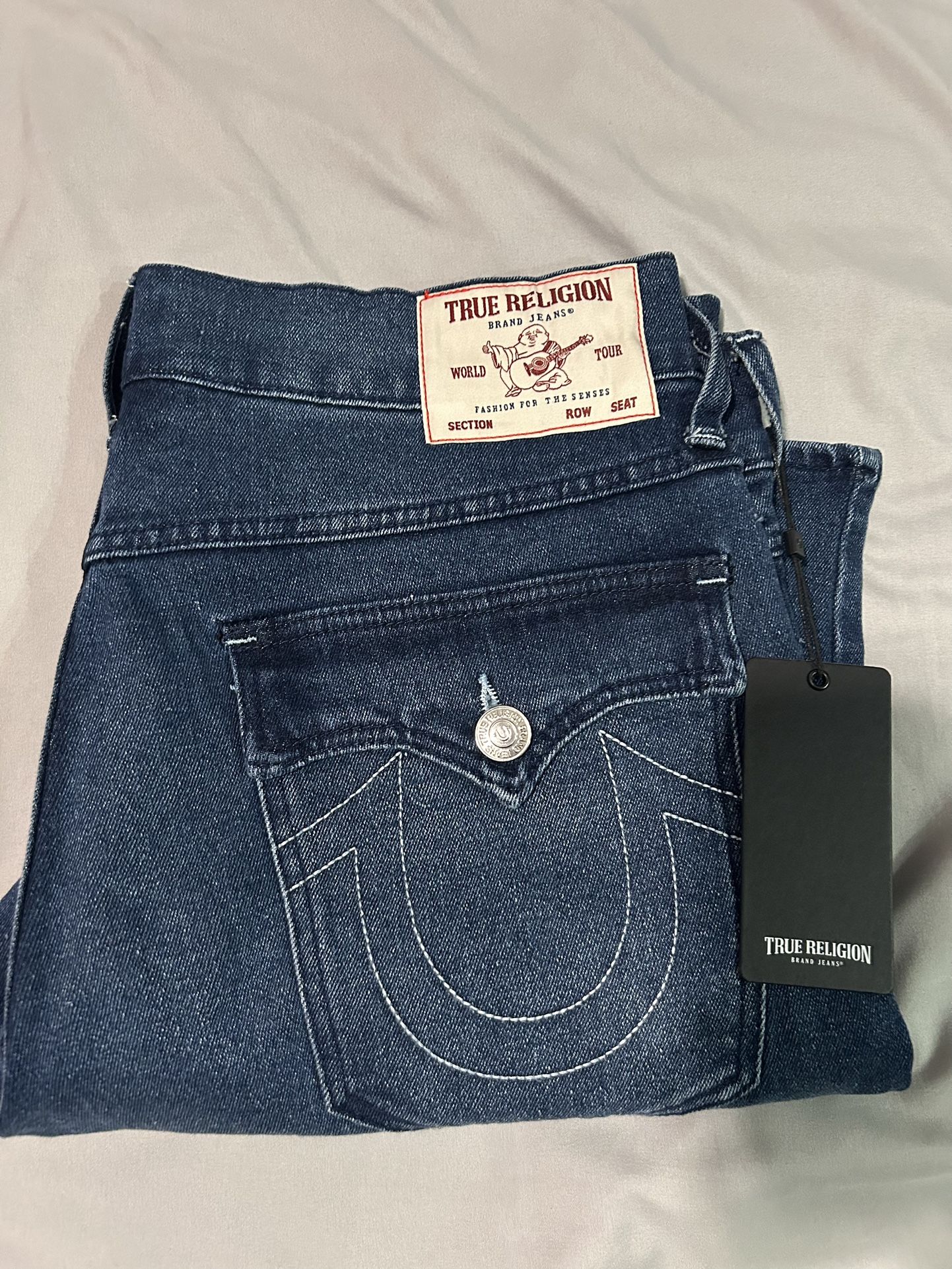 TRUE RELIGION SHORTS