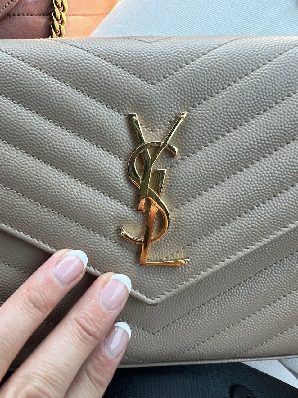 YSL CLASSIC CASSANDRE CHAIN WALLET IN GRAIN DE POUDRE LEATHER DARK BEIGE