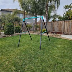 Single Swing Set