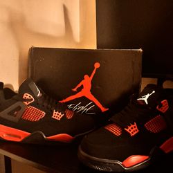 Jordan 4 Red Thunders Size 8.5