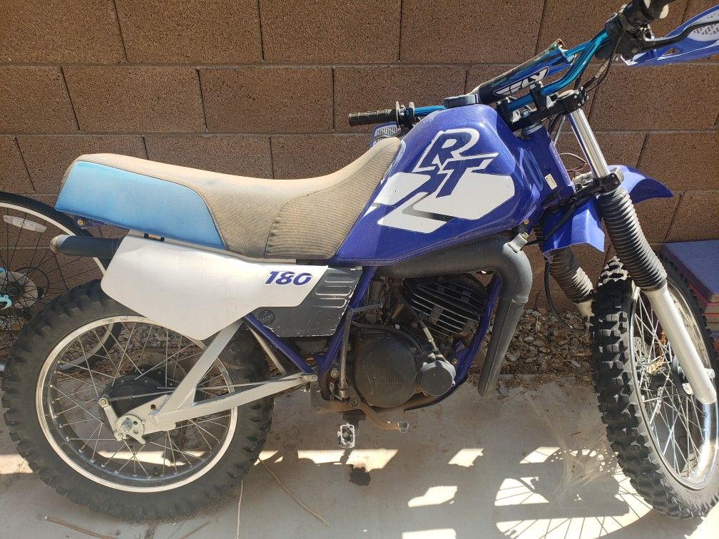 1998 Yamaha RT 180 Dirt Bike low miles