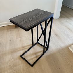 Modern Wooden C-Table