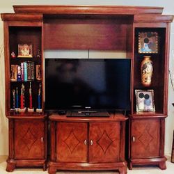 Entertainment Center - 7 Piece (with Lights) - Winslow brand