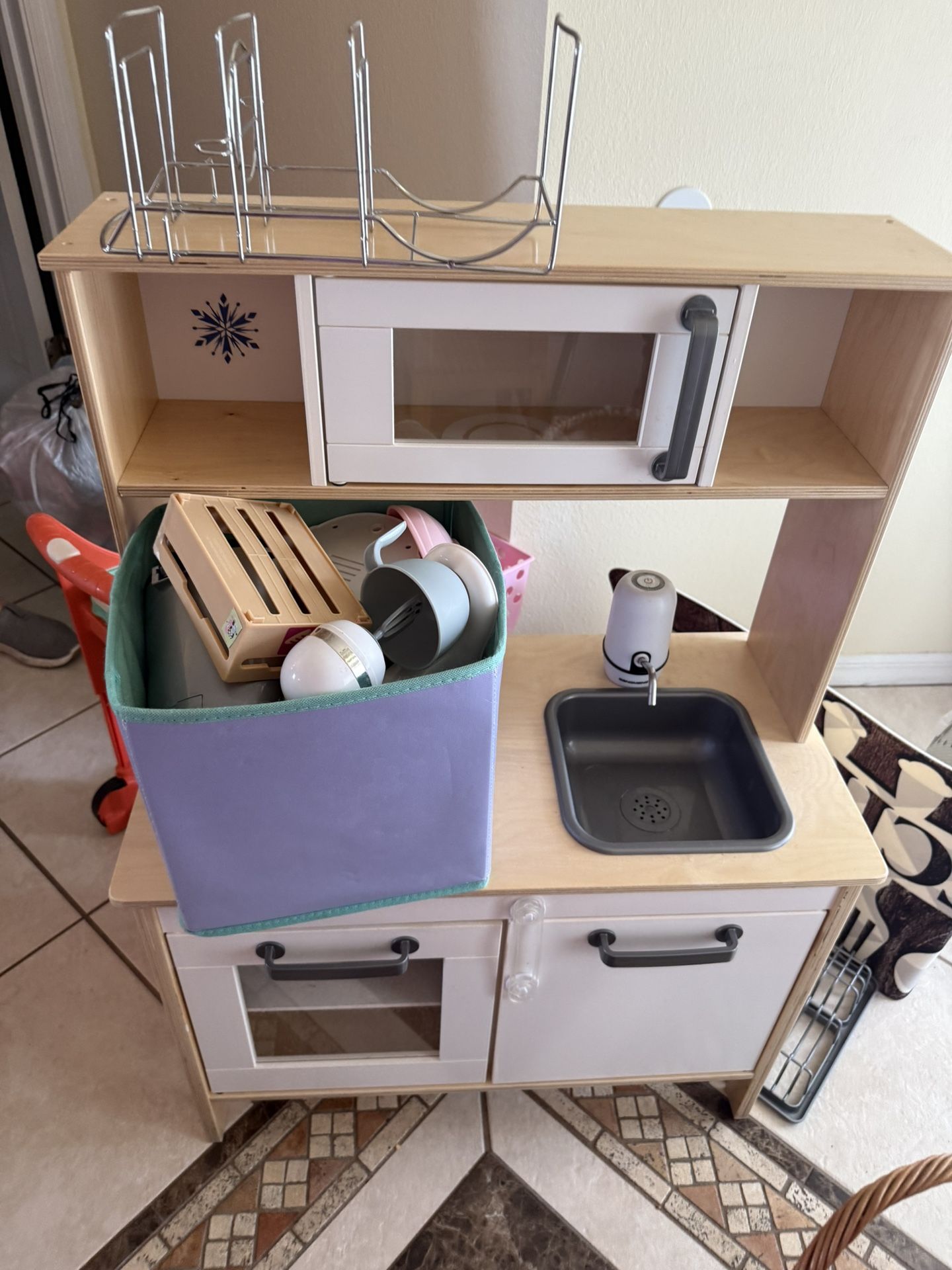 ikea play kitchen with working faucet 