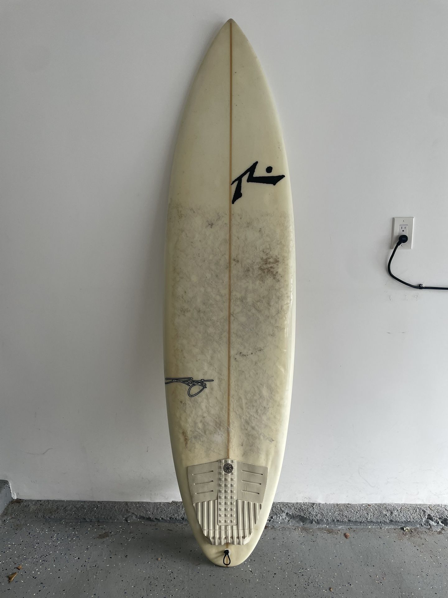 Yeti Surfboard