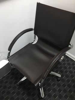 Desk chair