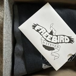 Mabel’s Shoe Size 8