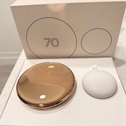 Termostato Inteligente Nest 4.ª Generación con Sensor de Temperatura - Color Oro